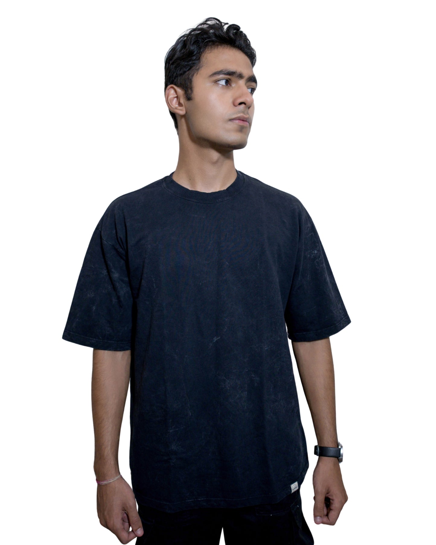 MIDNIGHT CLASSIC: Glimzen Prmium Oversized Tee Jet Black